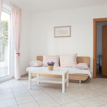 Alpeza Apartments Бол Екстериор снимка